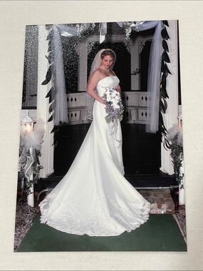 Moda Bella Ivory Wedding Dress